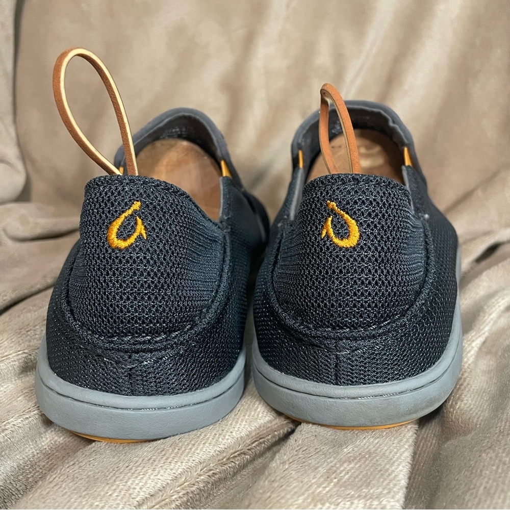 OluKai Men's Nohea Black Slip-On Mesh Sneakers with Dark Shadow. - Picture 4 of 8